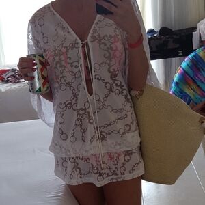 Beach Bunny white Swimsuit cover up,size small